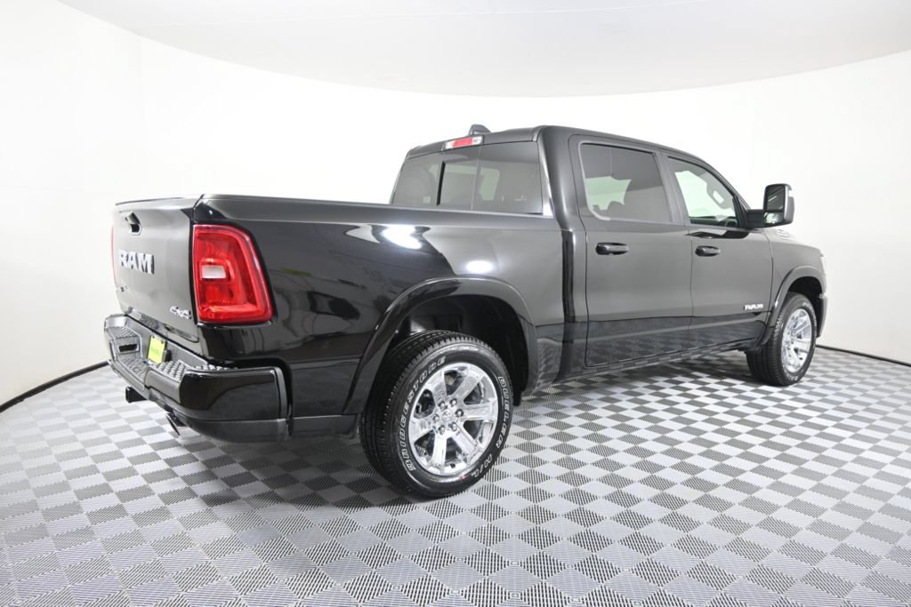 Used 2026 RAM 1500 Big Horn AWD/4WD image 7