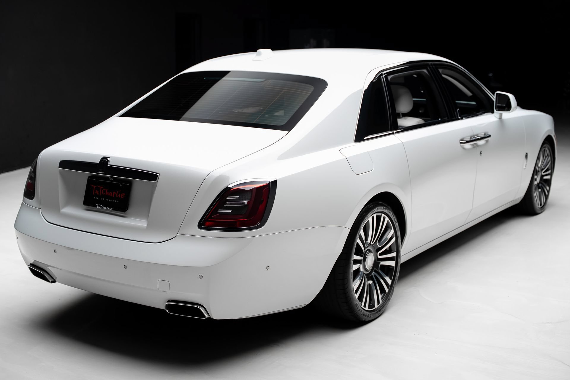 Used 2022 Rolls-Royce Ghost Extended Wheelbase AWD/4WD image 32