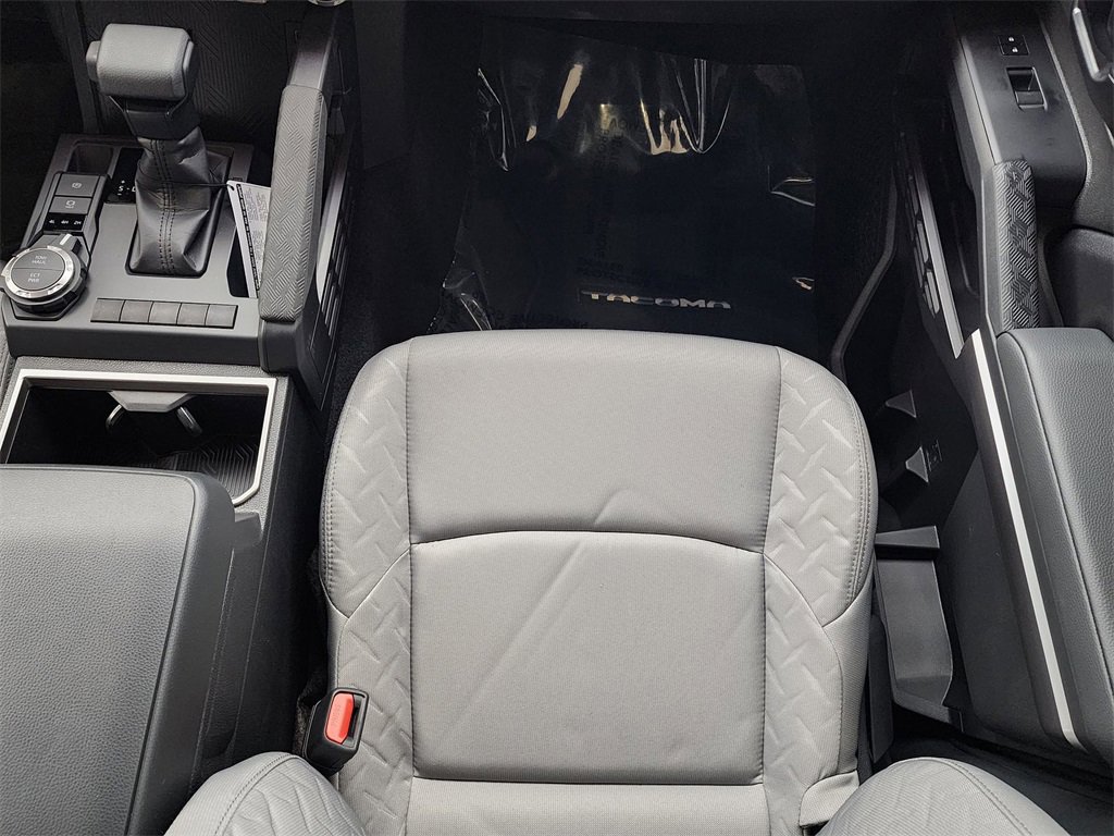 New 2025 Toyota Tacoma SR5 image 9