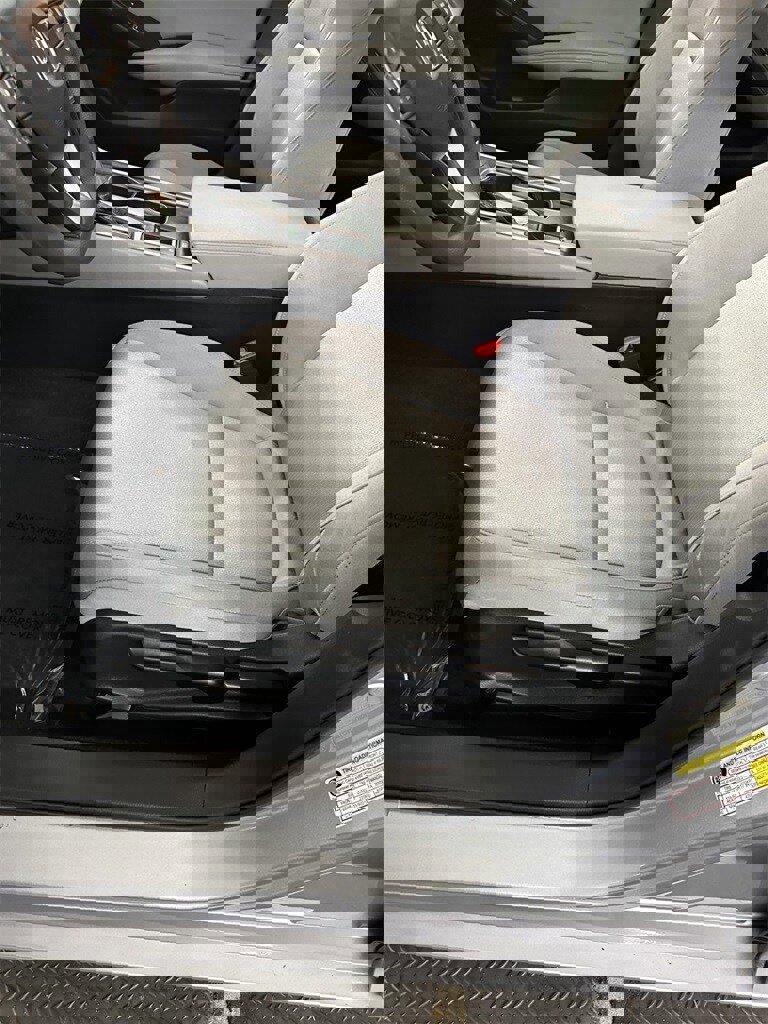 Used 2019 Honda Accord LX image 13