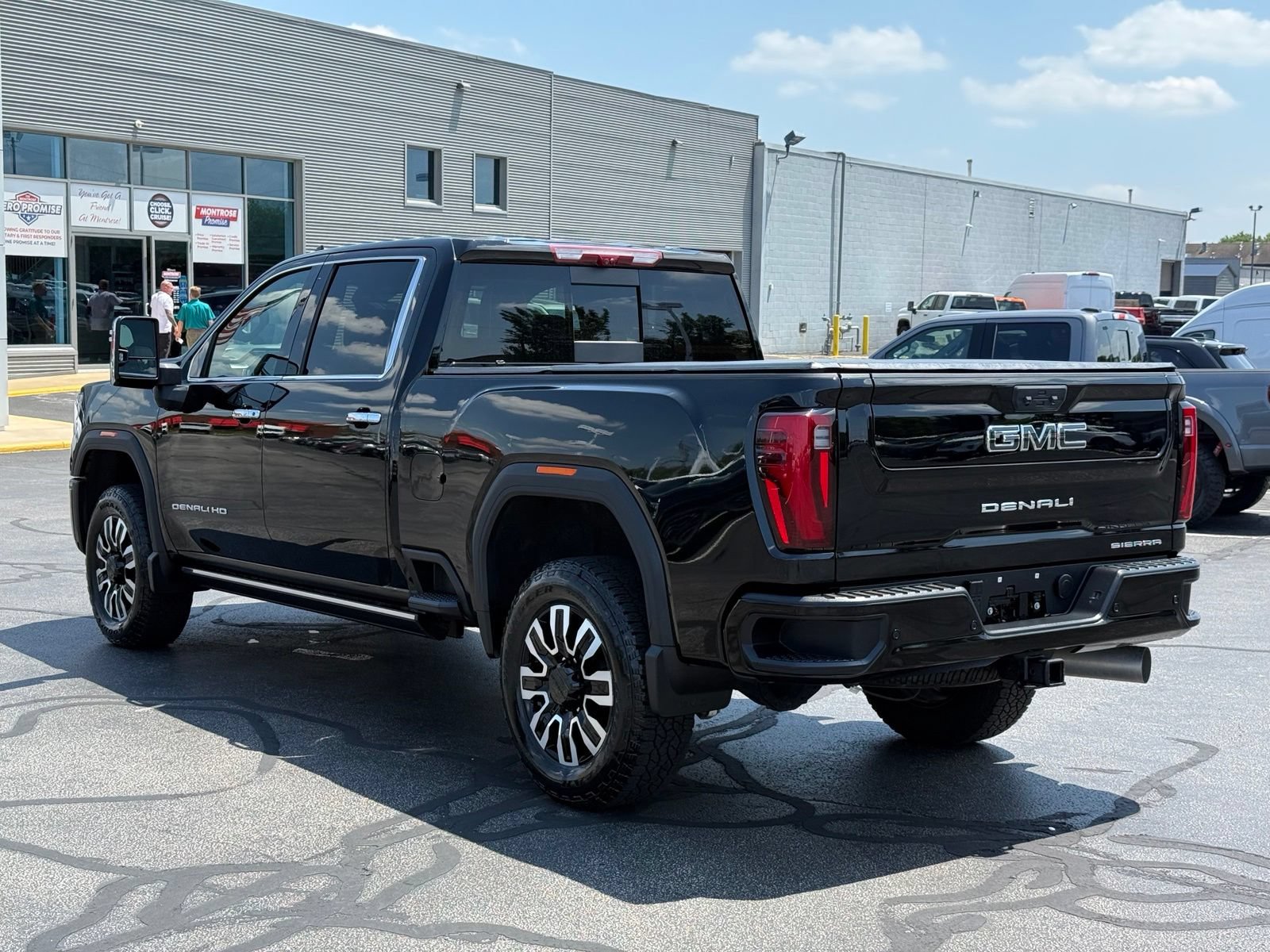 Used 2026 GMC Sierra 2500 Denali Ultimate w/ Max Trailering Package AWD/4WD image 6