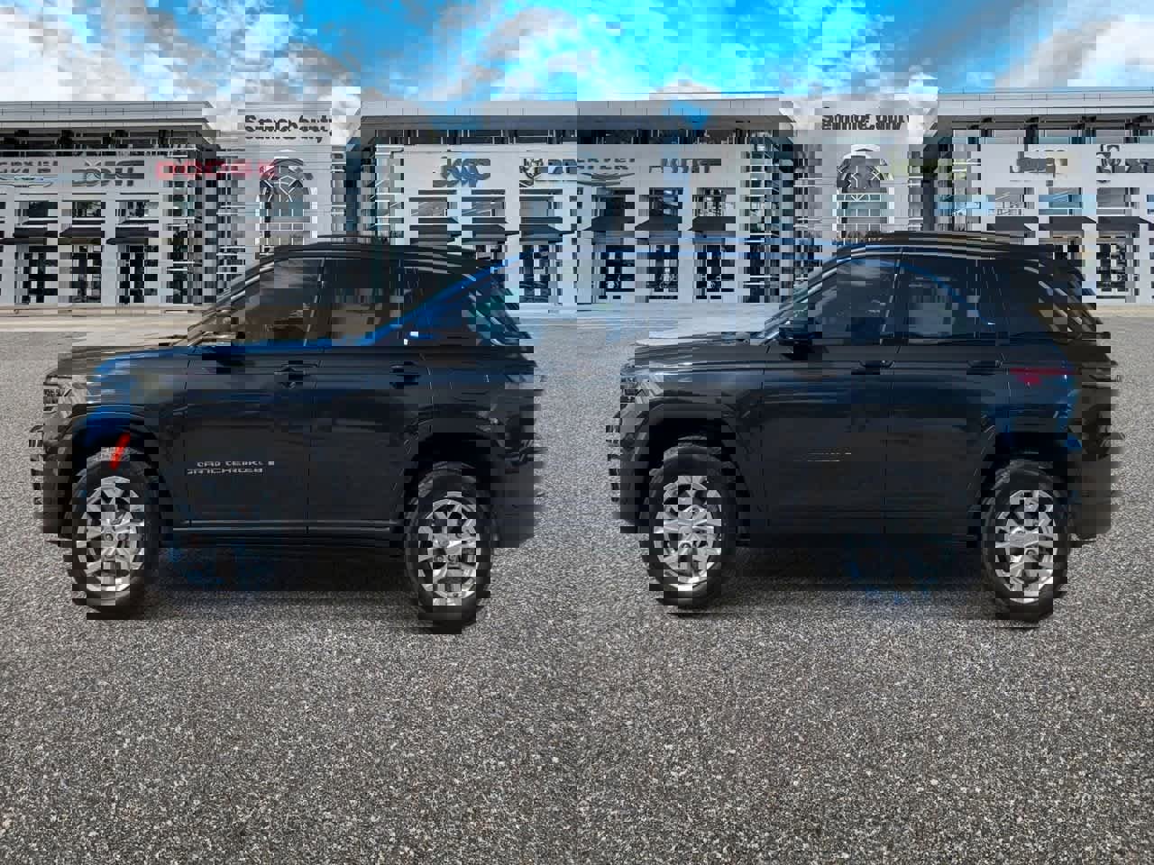 Used 2023 Jeep Grand Cherokee Limited w/ Luxury Tech Group II image 5