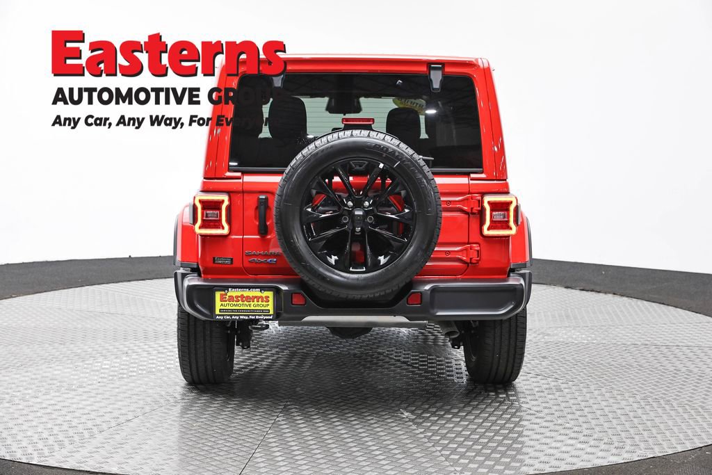 Used 2025 Jeep Wrangler Unlimited Sahara image 6