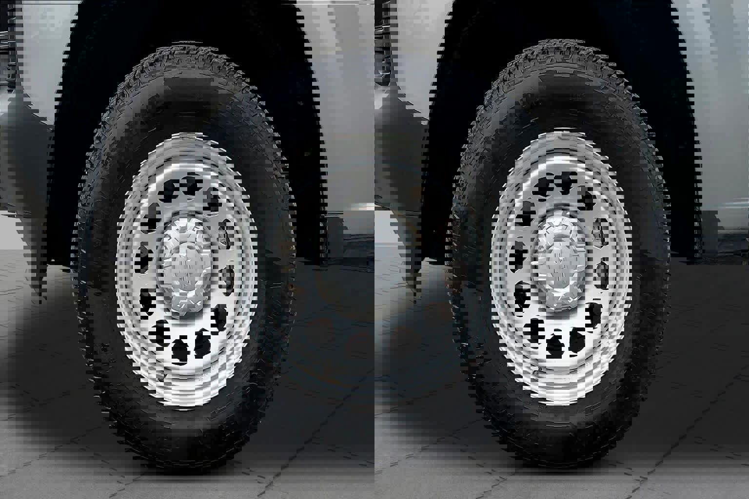 Used 2023 Chevrolet Colorado W/T image 10