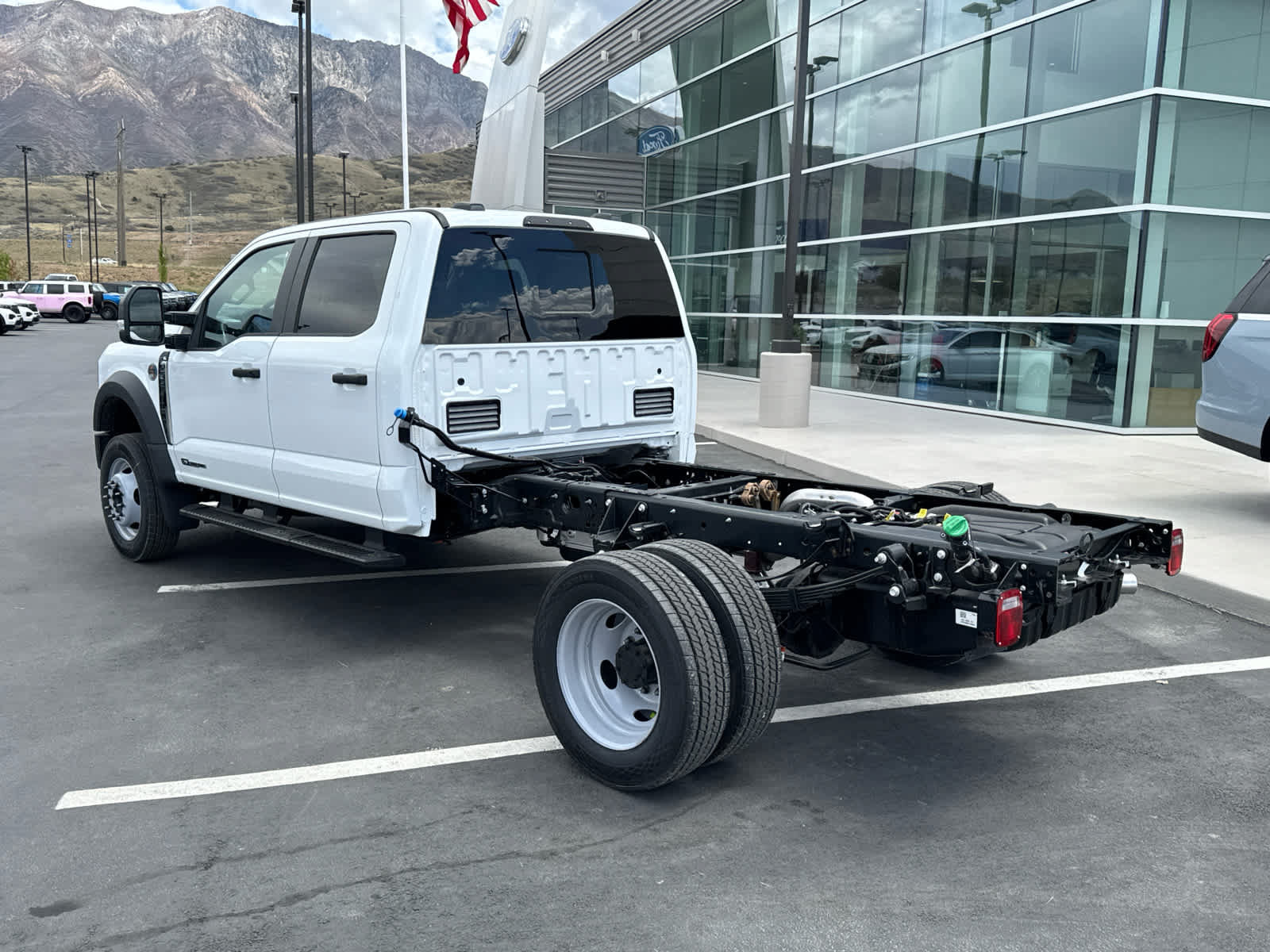 New 2026 Ford F550 4x4 Crew Cab Super Duty w/ XL Chrome Package image 9