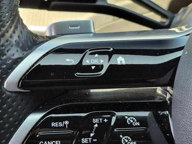 Used 2023 Mercedes-Benz C 300 4MATIC Sedan image 16