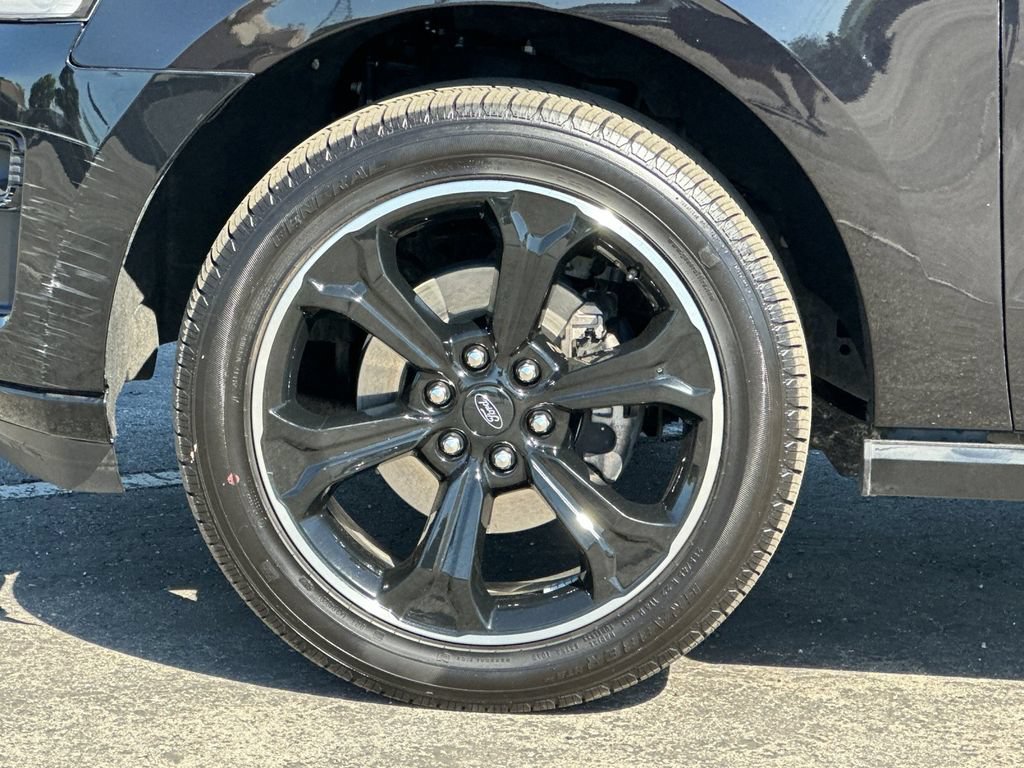 Certified 2024 Ford Expedition Limited RWD image 26