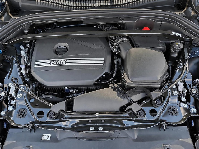 New 2027 BMW X2 xDrive28i AWD/4WD image 10