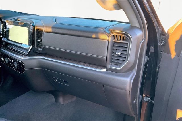 Used 2022 Chevrolet Silverado 1500 LT image 18