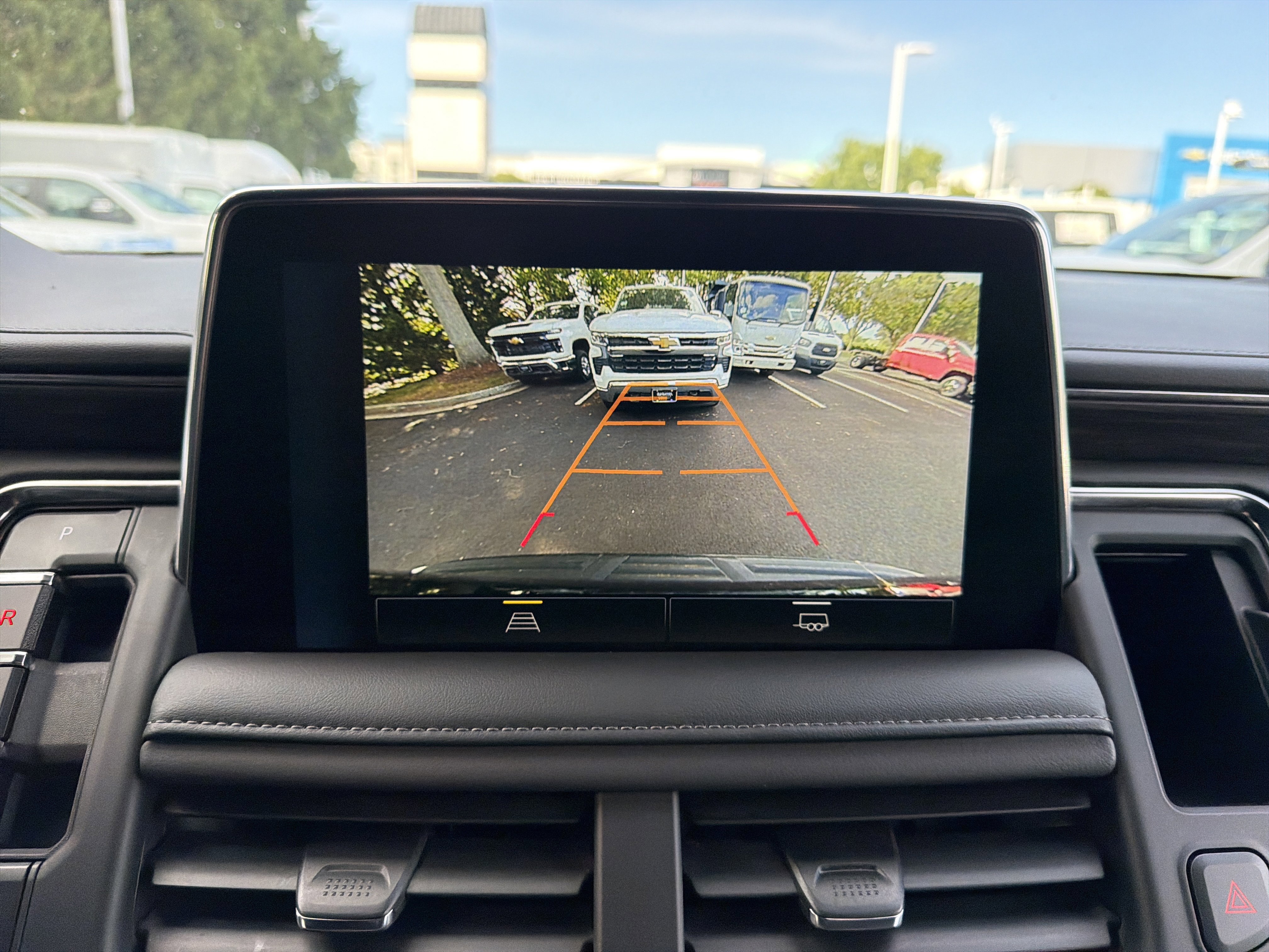 Used 2024 Chevrolet Suburban LT AWD/4WD image 24