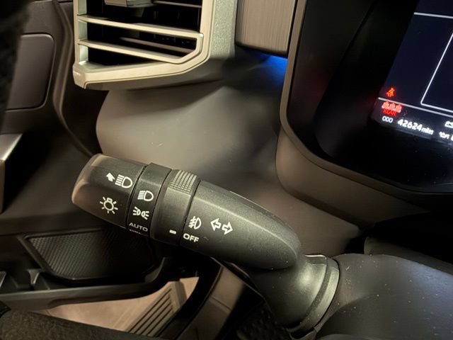 Used 2023 Toyota Tundra Platinum AWD/4WD image 36