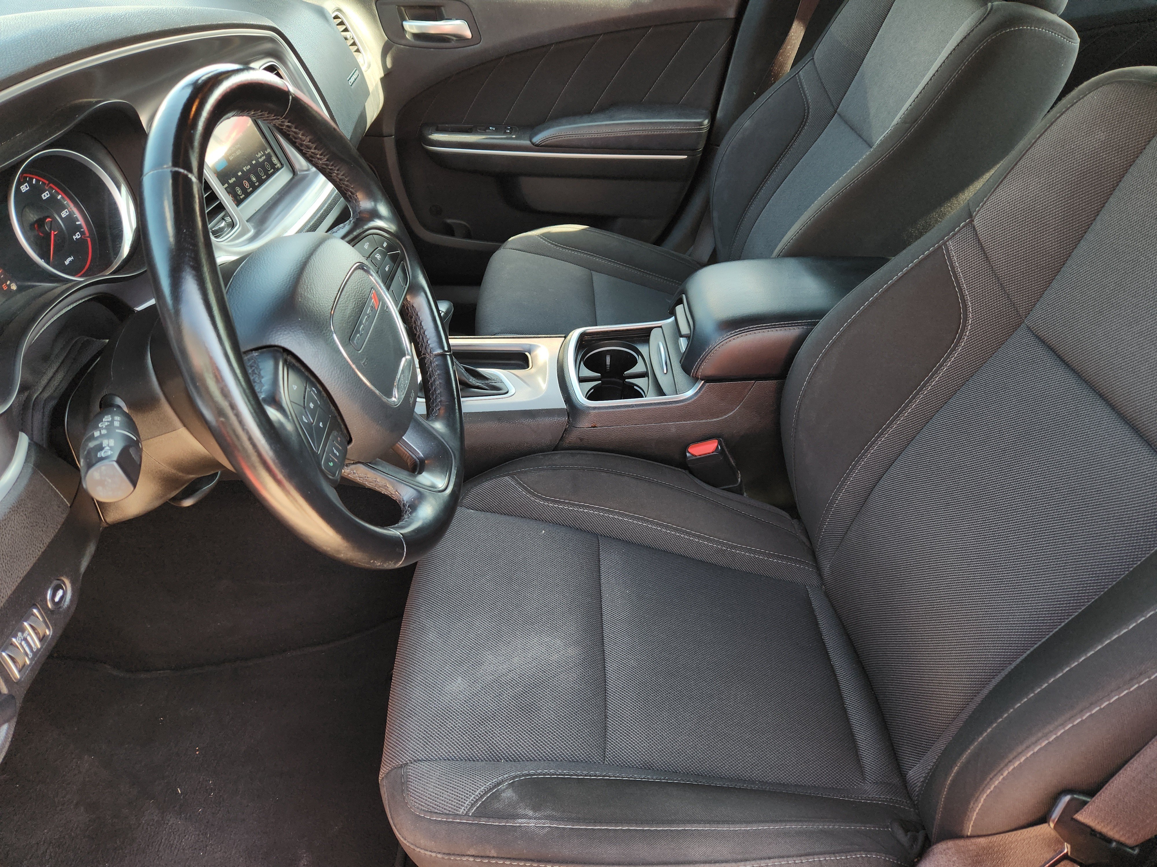 Used 2022 Dodge Charger SXT RWD image 14
