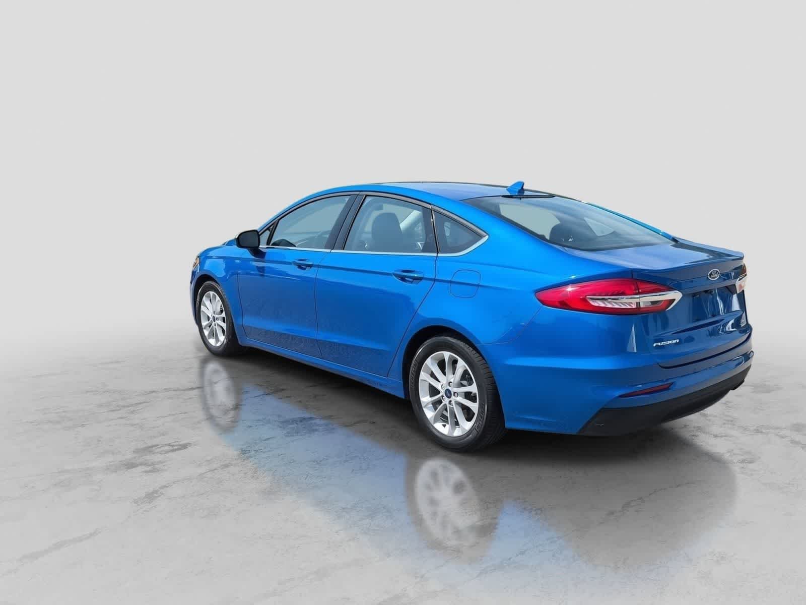 Used 2020 Ford Fusion SE FWD image 6