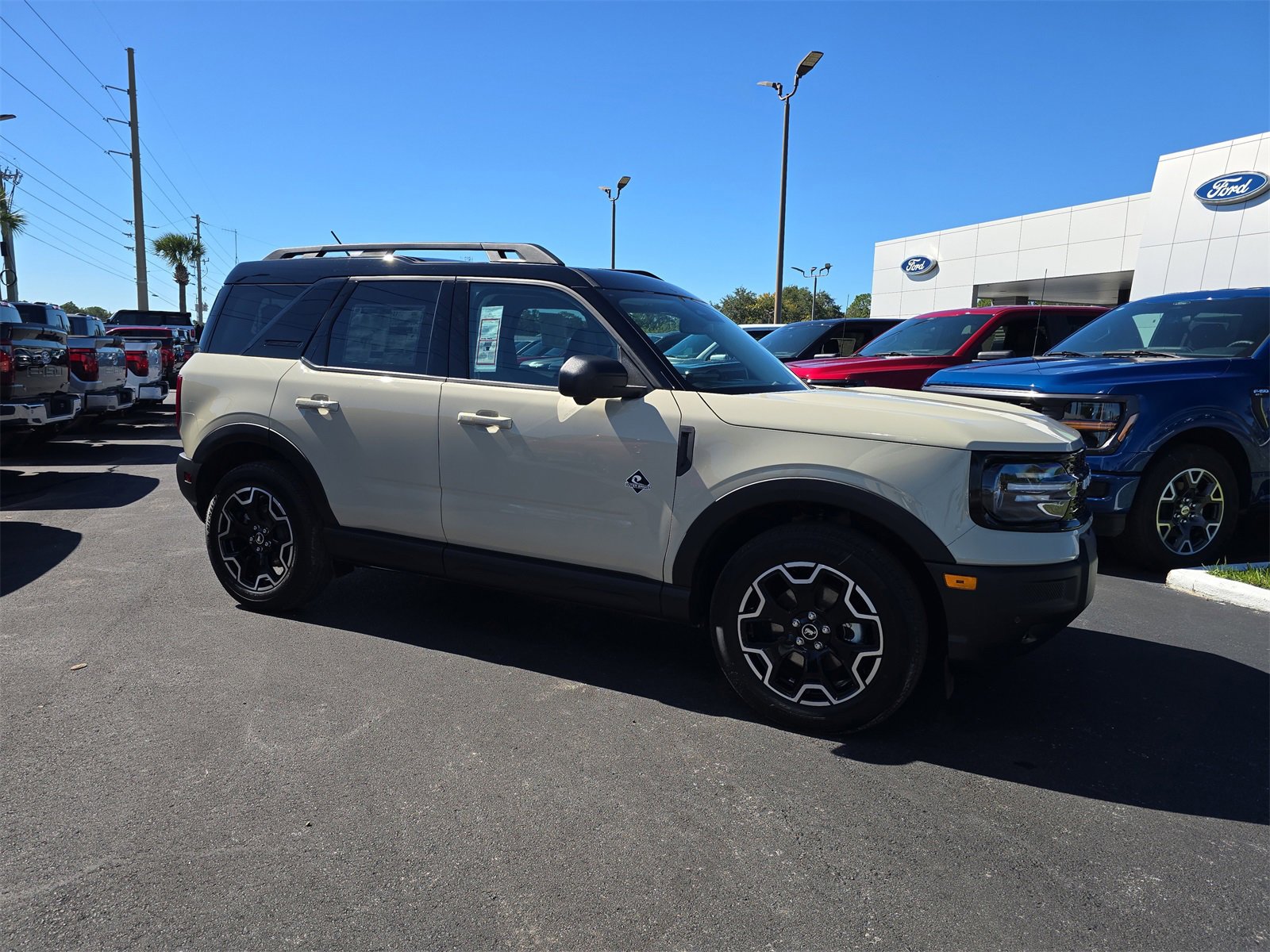 New 2025 Ford Bronco Sport Outer Banks w/ Outer Banks Tech Package+ image 2