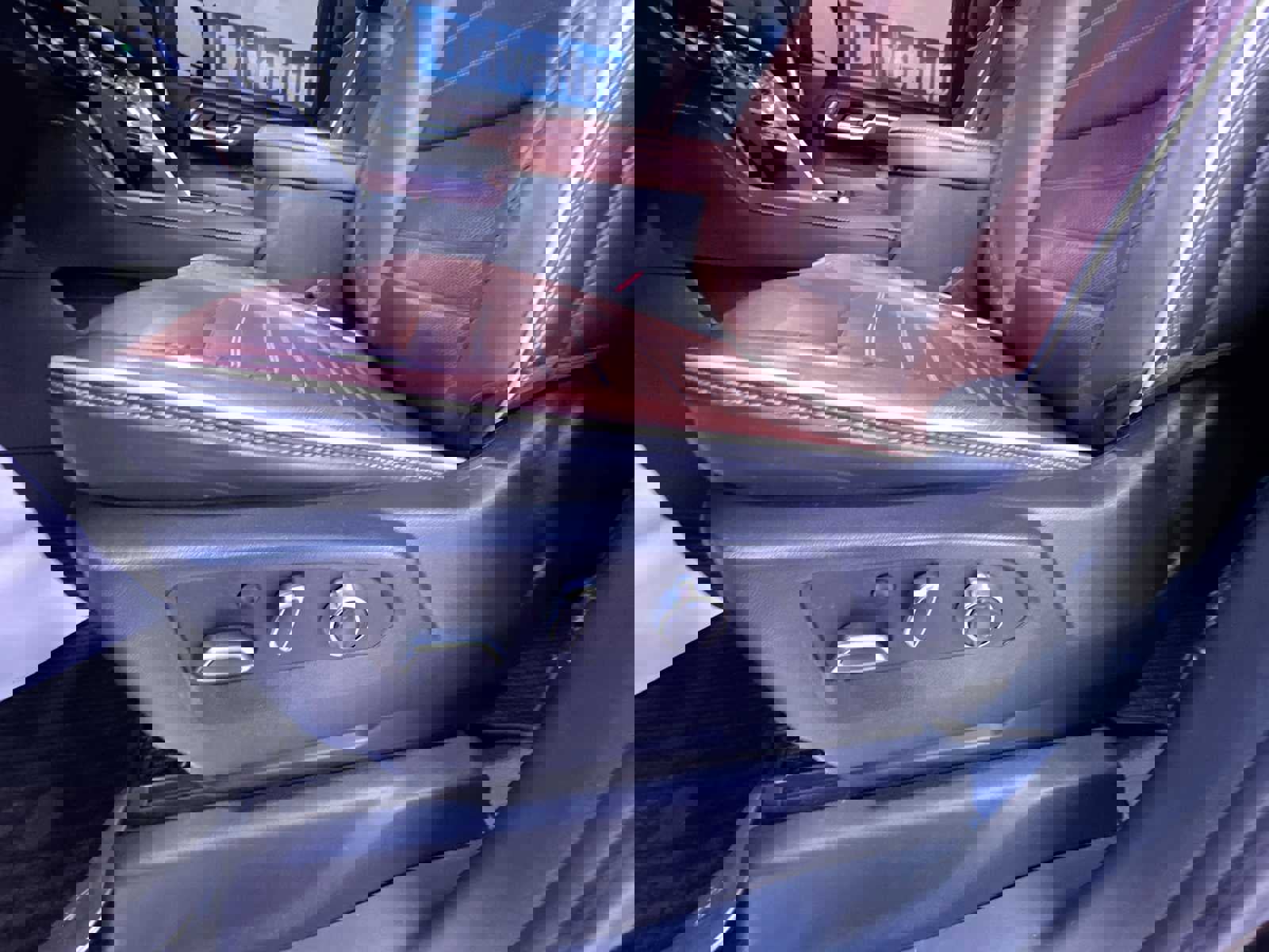 Used 2024 GMC Sierra 2500 Denali Ultimate image 13