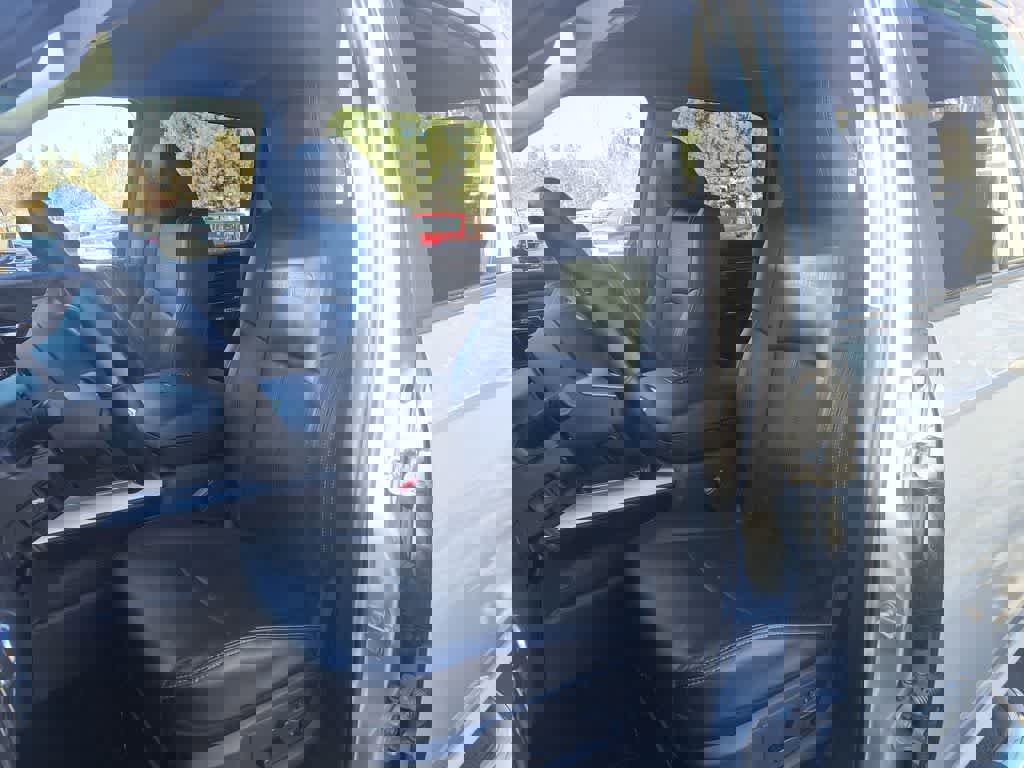 Used 2018 RAM 1500 Laramie w/ Convenience Group image 11