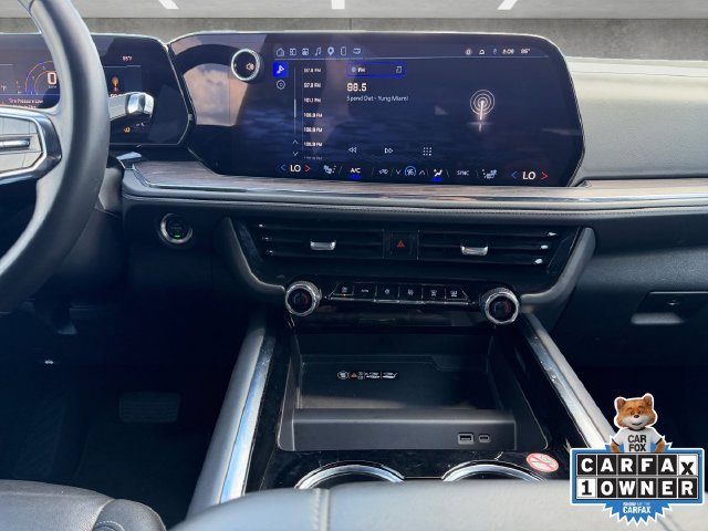 Used 2025 Chevrolet Tahoe LT AWD/4WD image 3