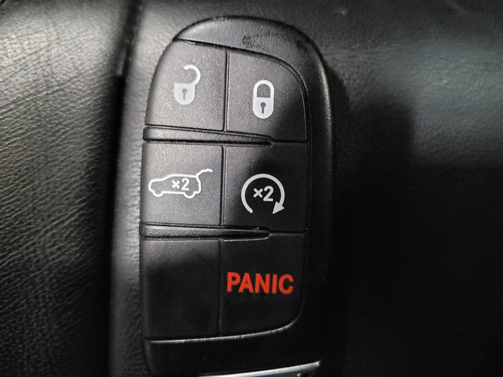 Used 2019 Jeep Grand Cherokee Limited image 32