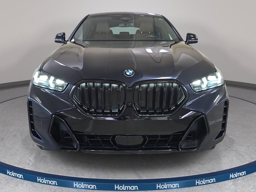 Used 2024 BMW X6 xDrive40i w/ Premium Package AWD/4WD image 3