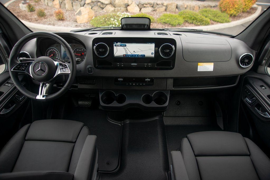 New 2025 Mercedes-Benz Sprinter 2500 image 21