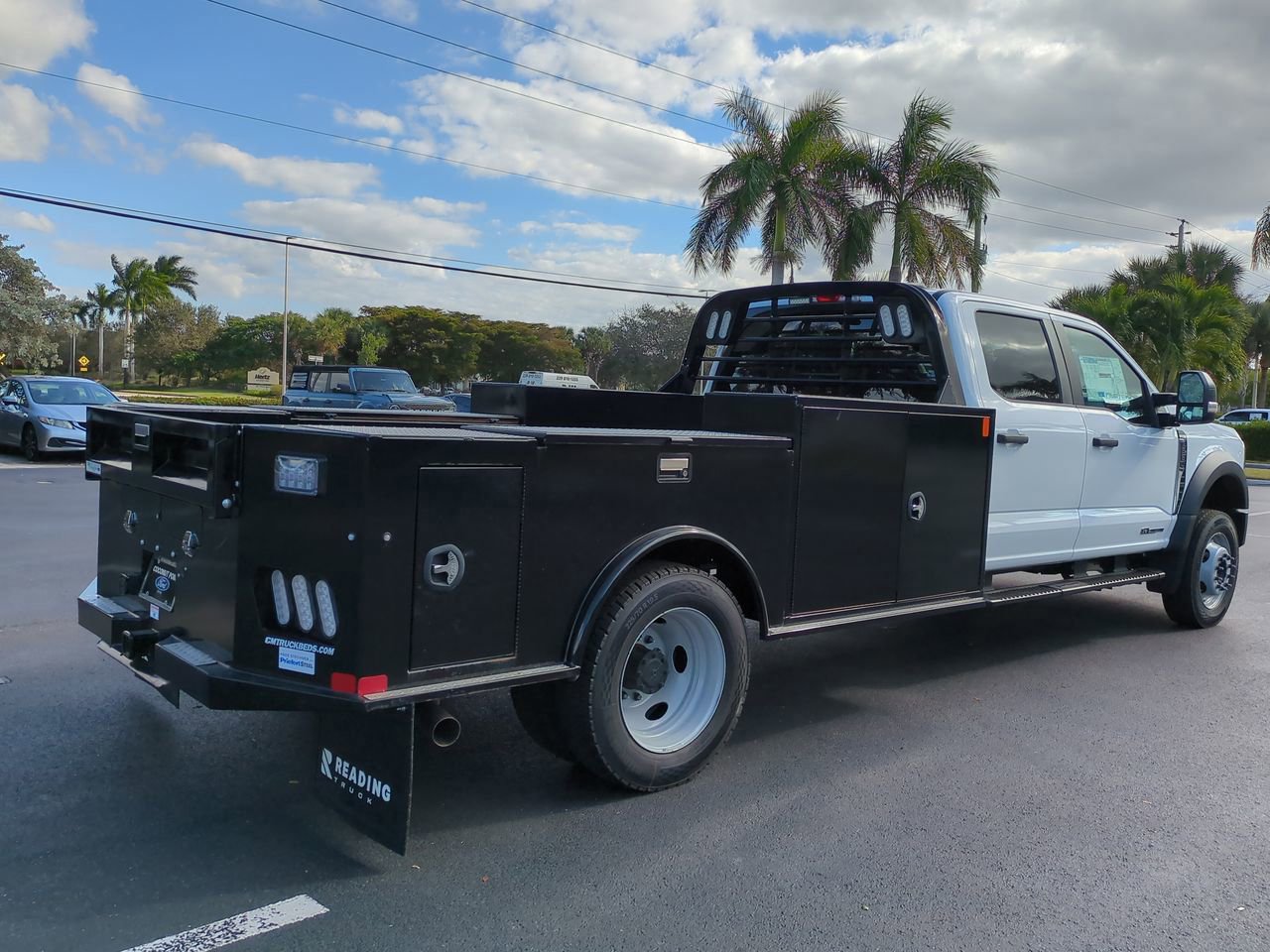 New 2026 Ford F550 4x4 Crew Cab image 4