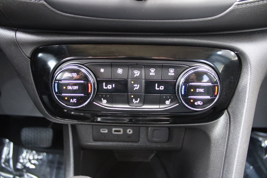 Used 2022 Buick Encore GX Select FWD image 17