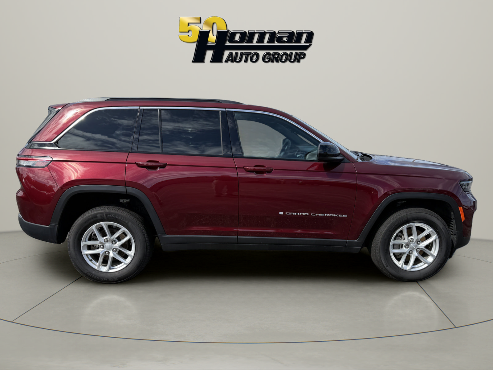 Used 2025 Jeep Grand Cherokee Laredo X w/ Luxury Tech Group I AWD/4WD image 6