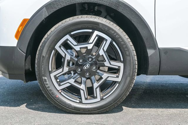 New 2025 Hyundai Santa Cruz Limited AWD/4WD image 10