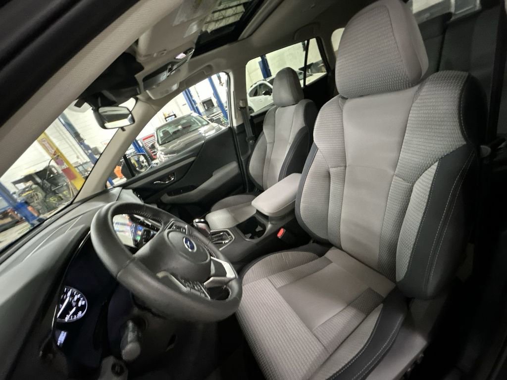 Certified 2025 Subaru Outback Premium image 15