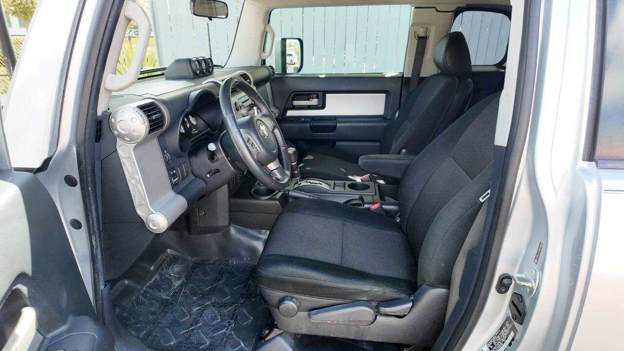 Used 2008 Toyota FJ Cruiser 4WD image 7