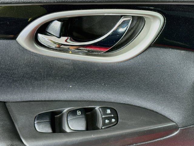 Used 2018 Nissan Sentra SV FWD image 21