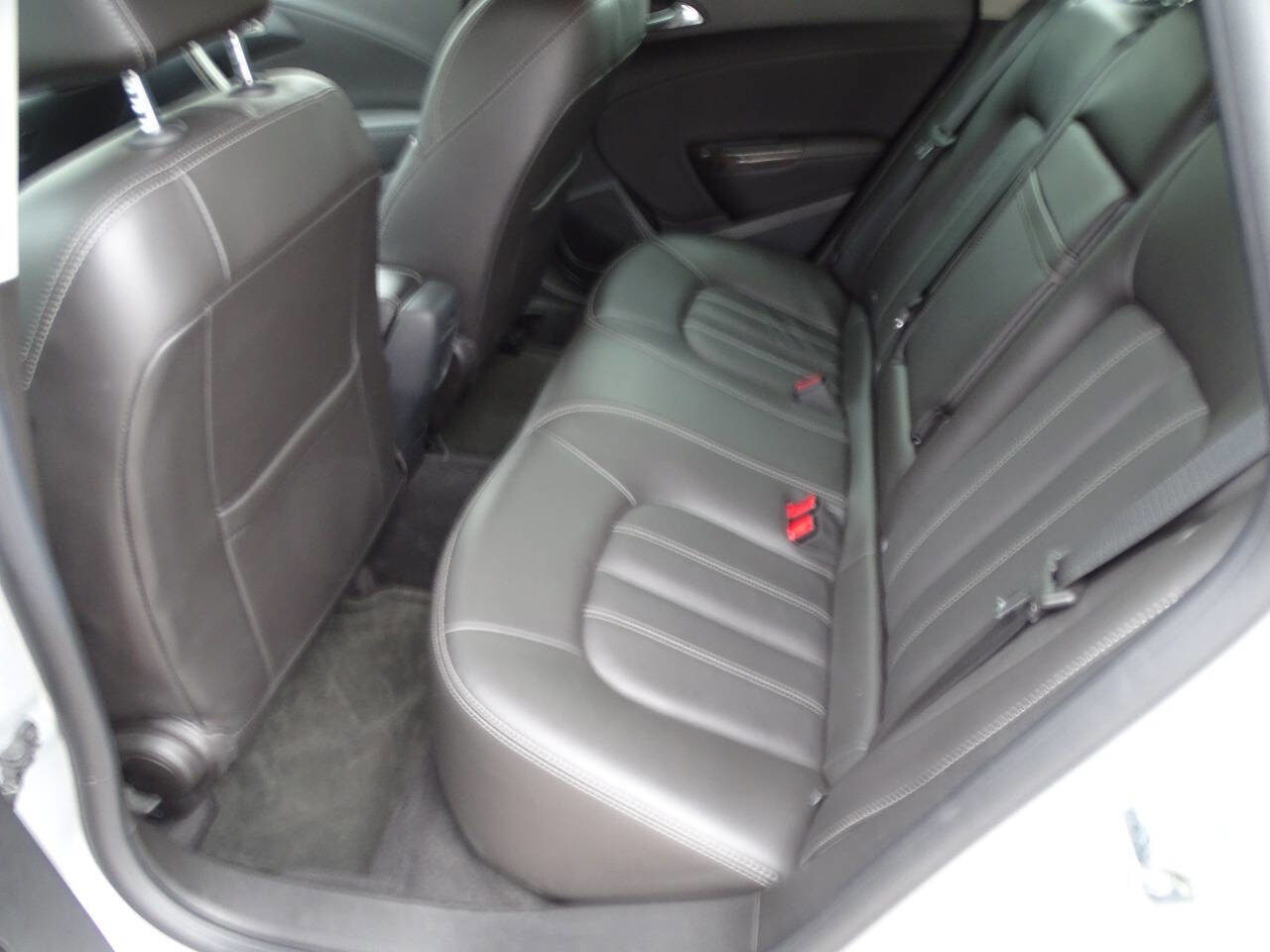 Used 2015 Buick Verano Leather FWD image 31