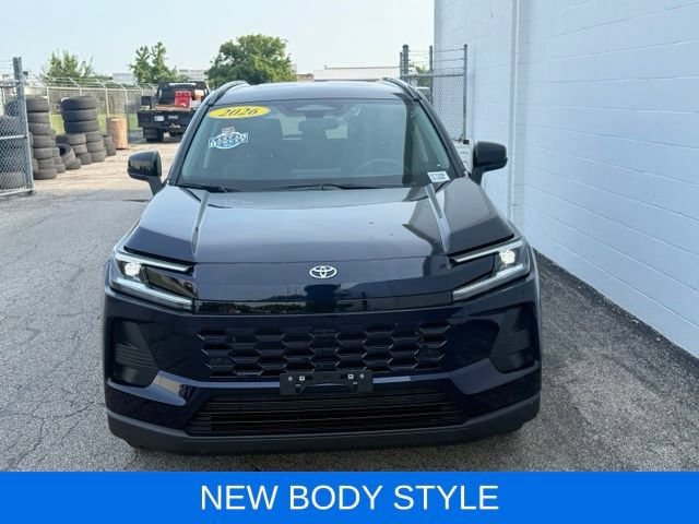 Used 2026 Toyota RAV4 XLE Premium AWD/4WD image 5