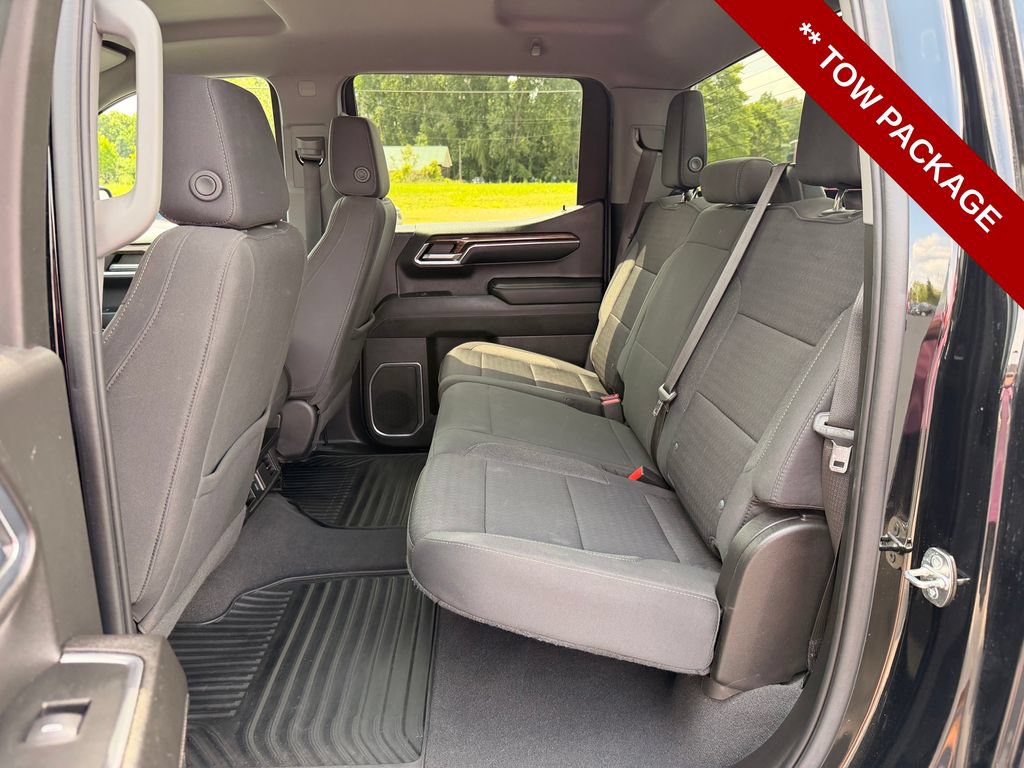 Used 2023 Chevrolet Silverado 1500 LT AWD/4WD image 17