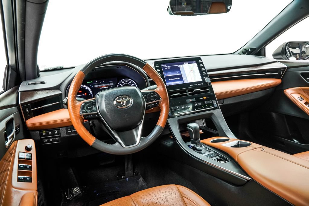 Used 2019 Toyota Avalon Limited w/ Advanced Safety Package FWD image 5