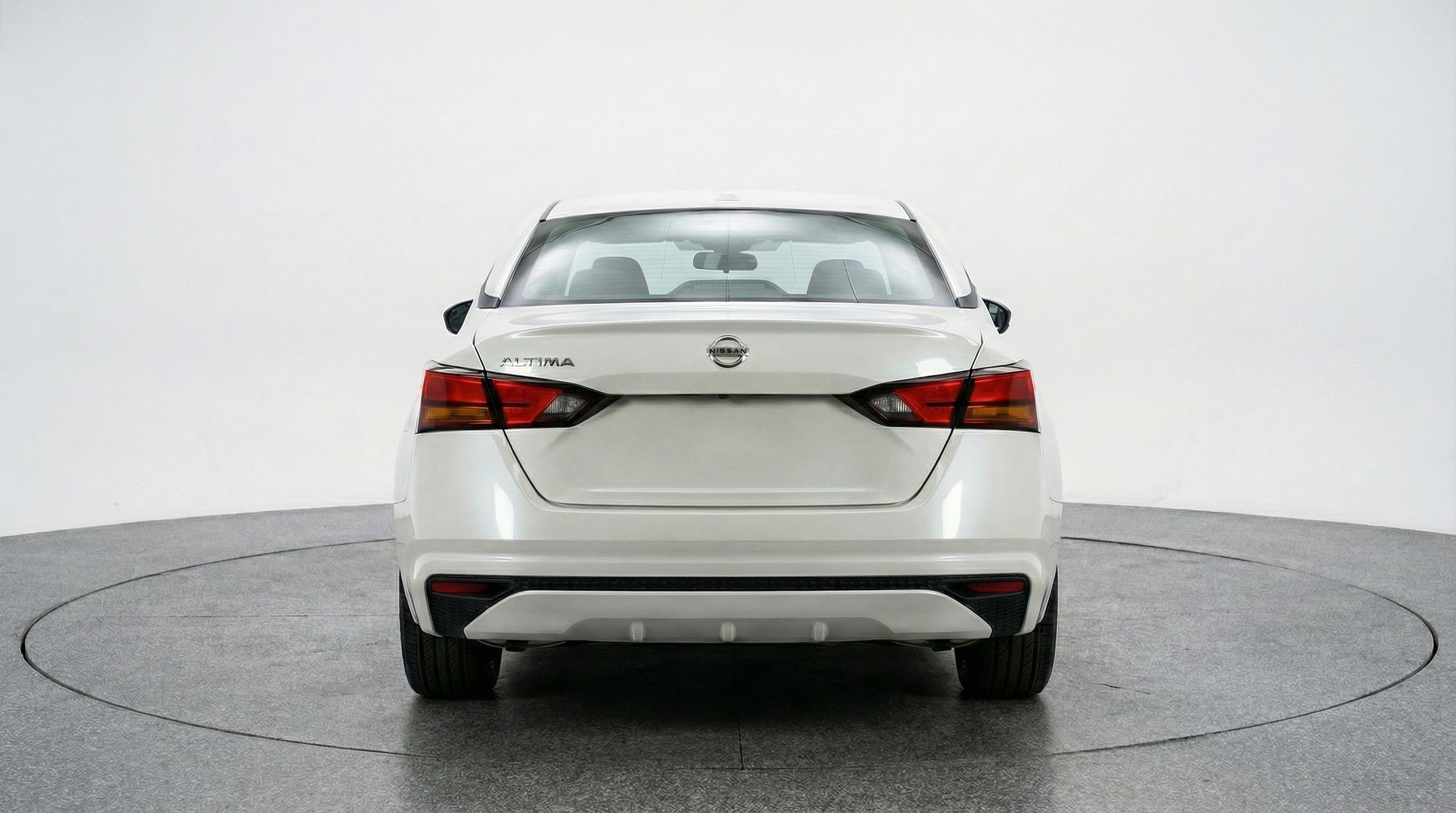Used 2025 Nissan Altima 2.5 SV image 7