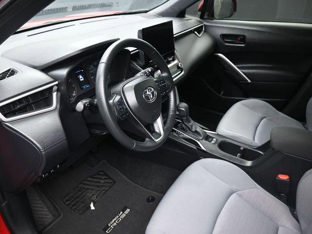 Certified 2024 Toyota Corolla Cross SE image 18