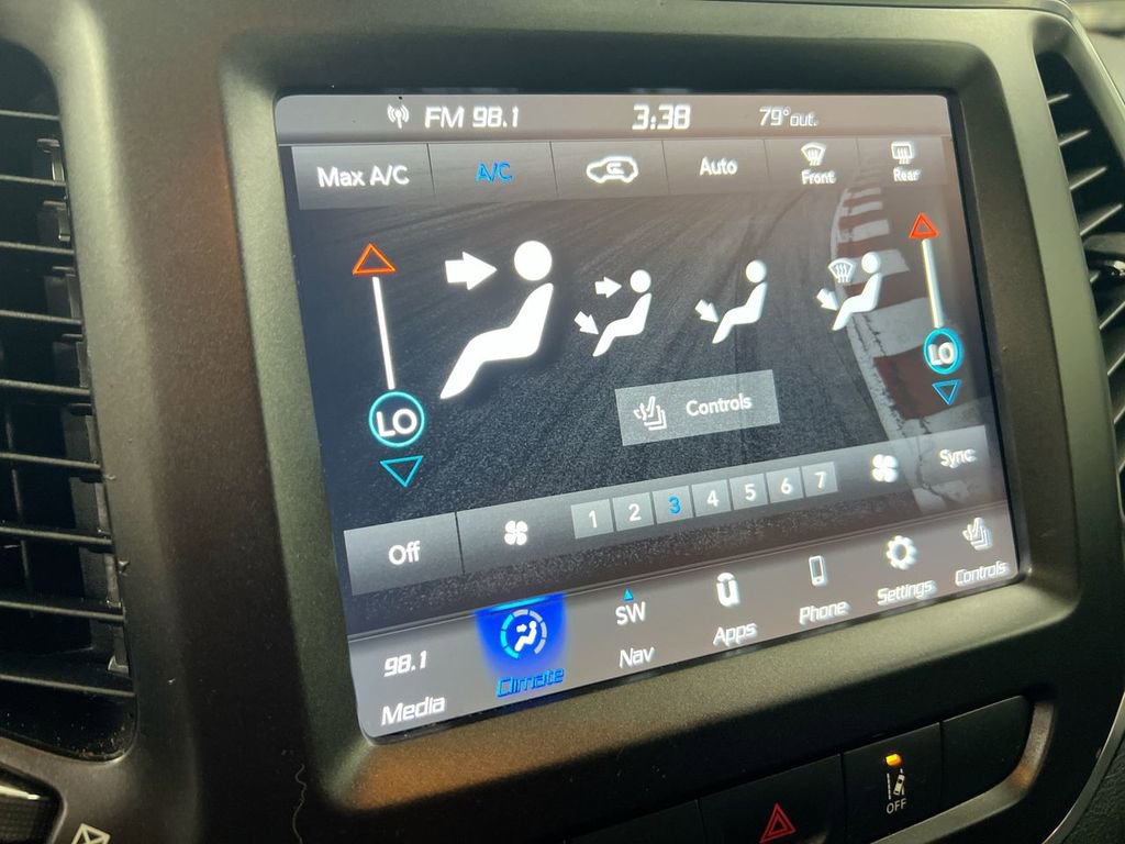 Used 2021 Jeep Cherokee Trailhawk w/ Sun, Sound & Nav Group image 17