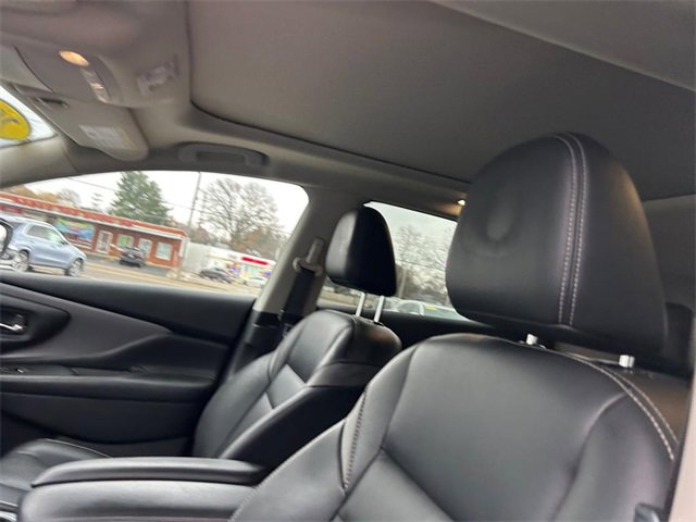 Used 2020 Nissan Murano SL w/ Moonroof Package image 12
