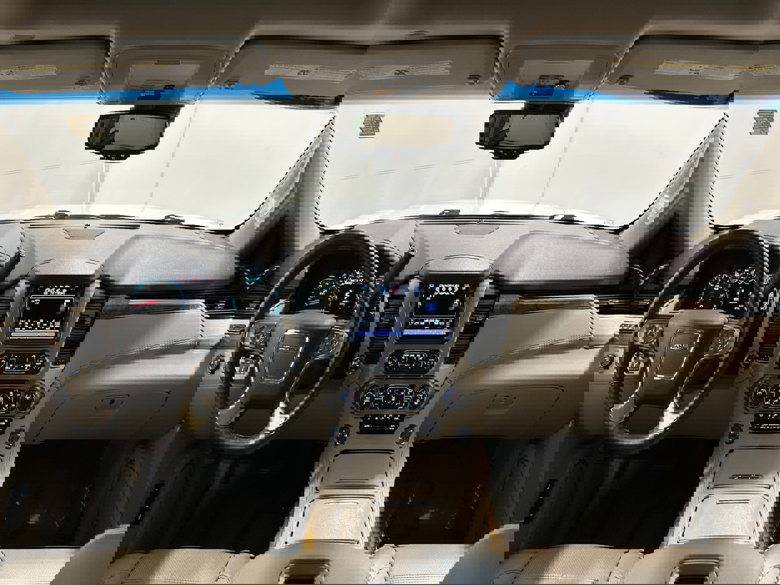 Used 2017 GMC Yukon XL Denali image 14