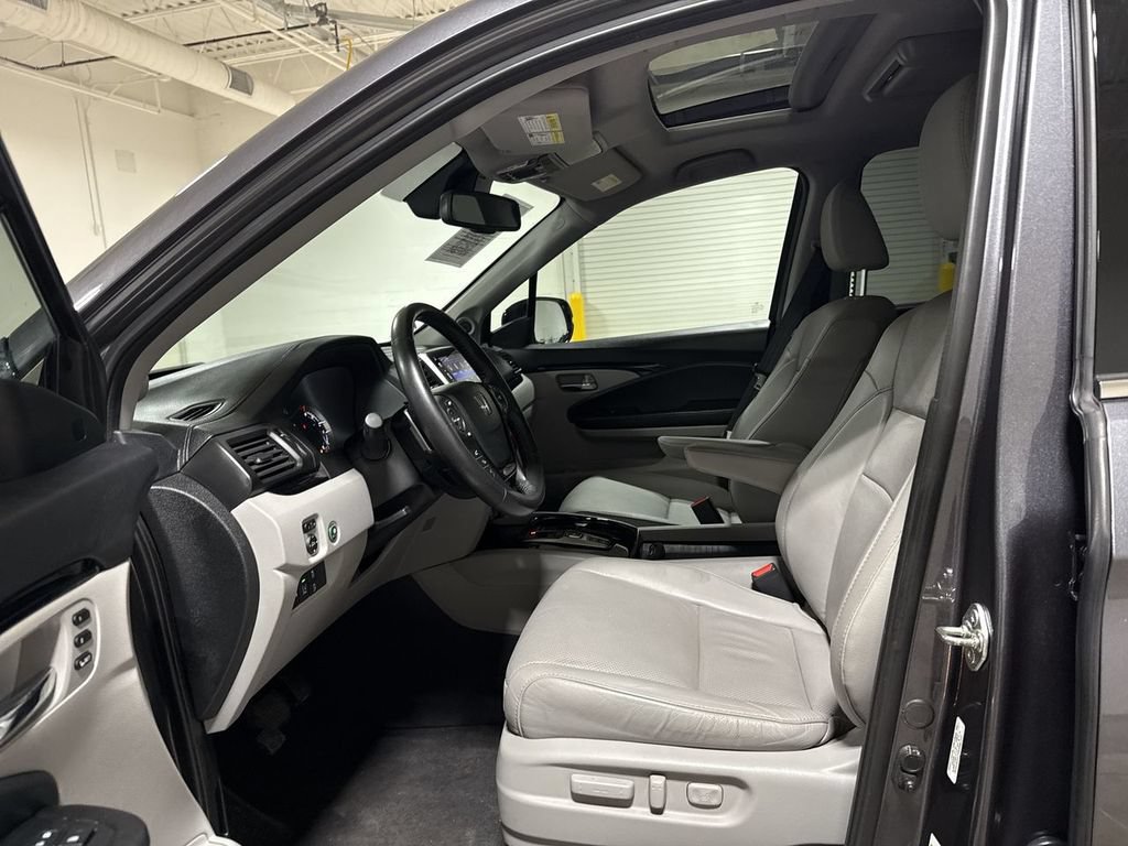 Used 2018 Honda Pilot Elite image 21