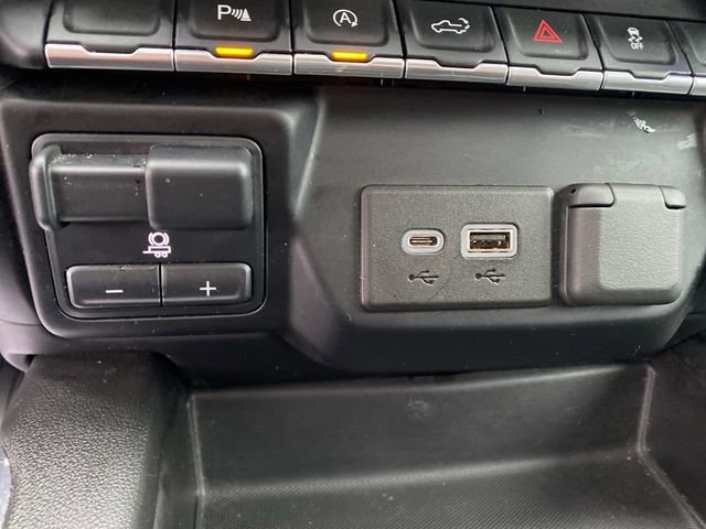 Used 2021 Chevrolet Silverado 1500 LT Trail Boss w/ Convenience Package II image 12