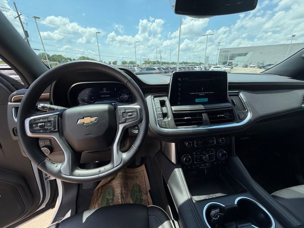 Used 2024 Chevrolet Suburban Premier AWD/4WD image 12