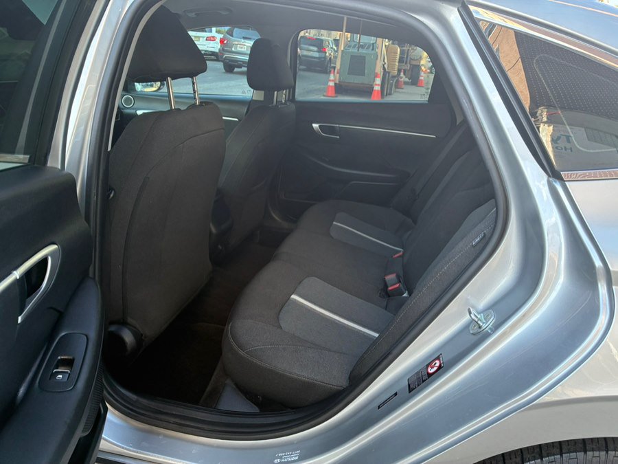 Used 2021 Hyundai Sonata SE FWD image 13