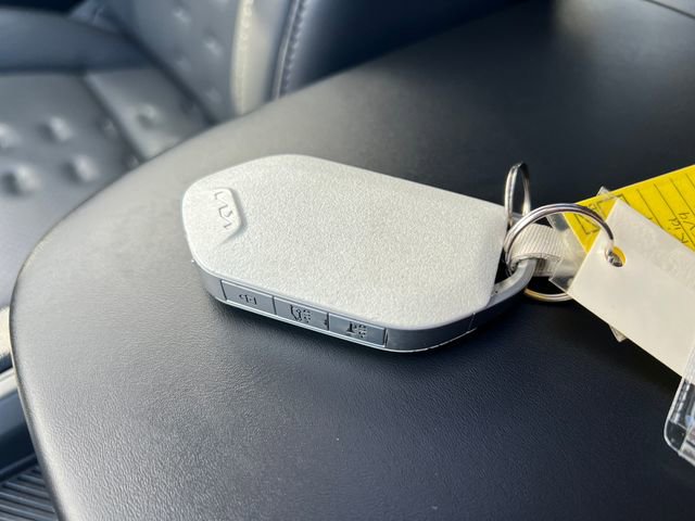 Used 2024 Kia EV9 Wind image 32