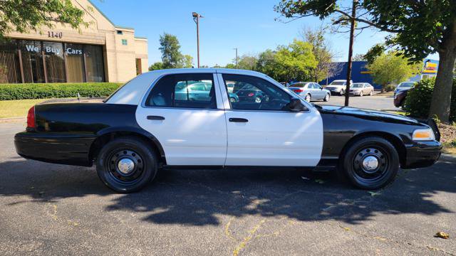 Used 2008 Ford Crown Victoria Police Interceptor RWD image 4
