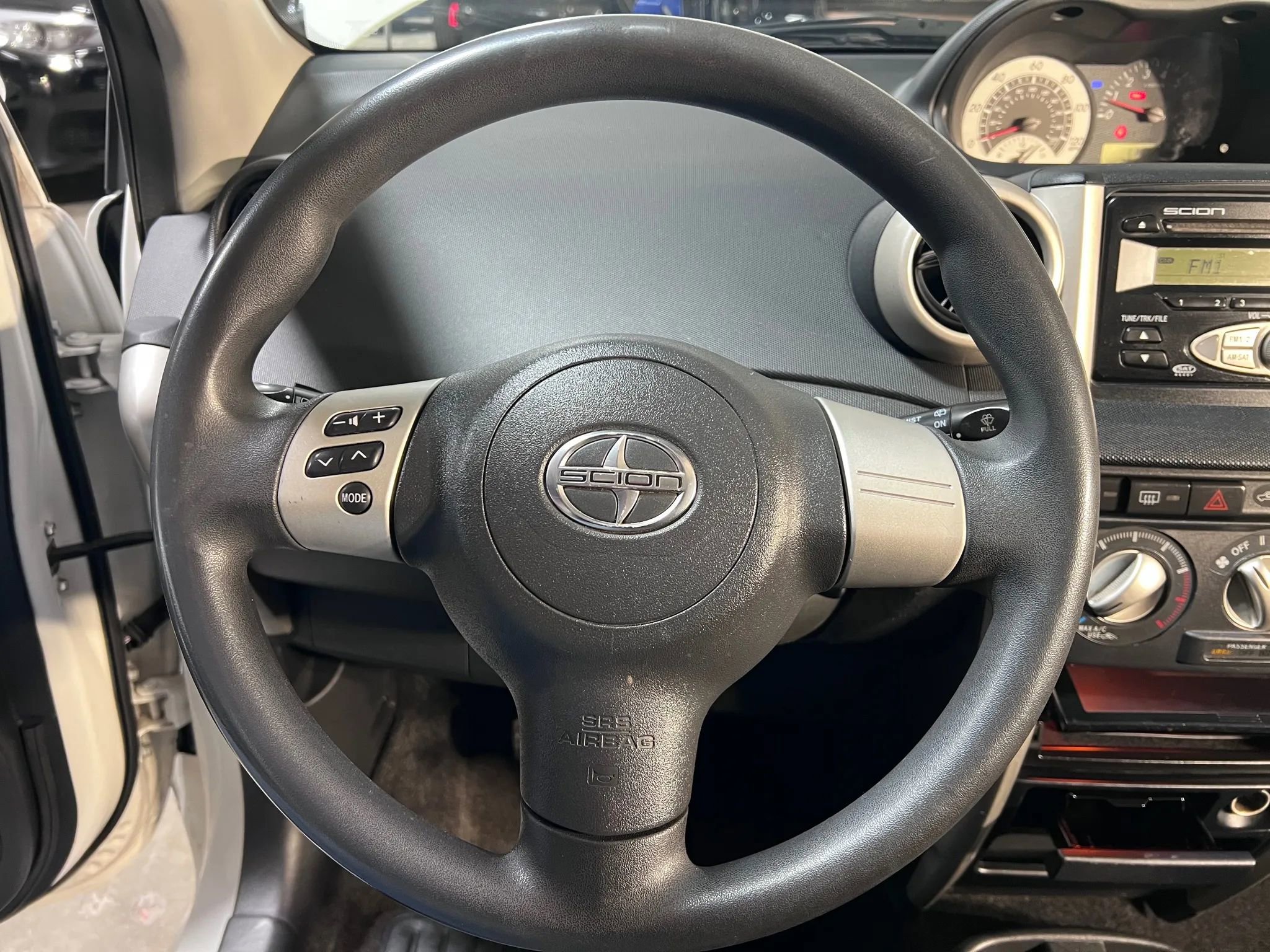 Used 2006 Scion xA Hatchback 4D image 15