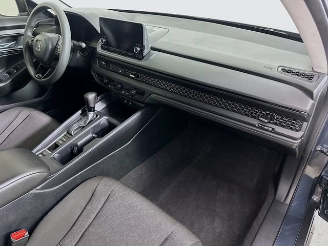 Certified 2023 Honda Accord EX image 32