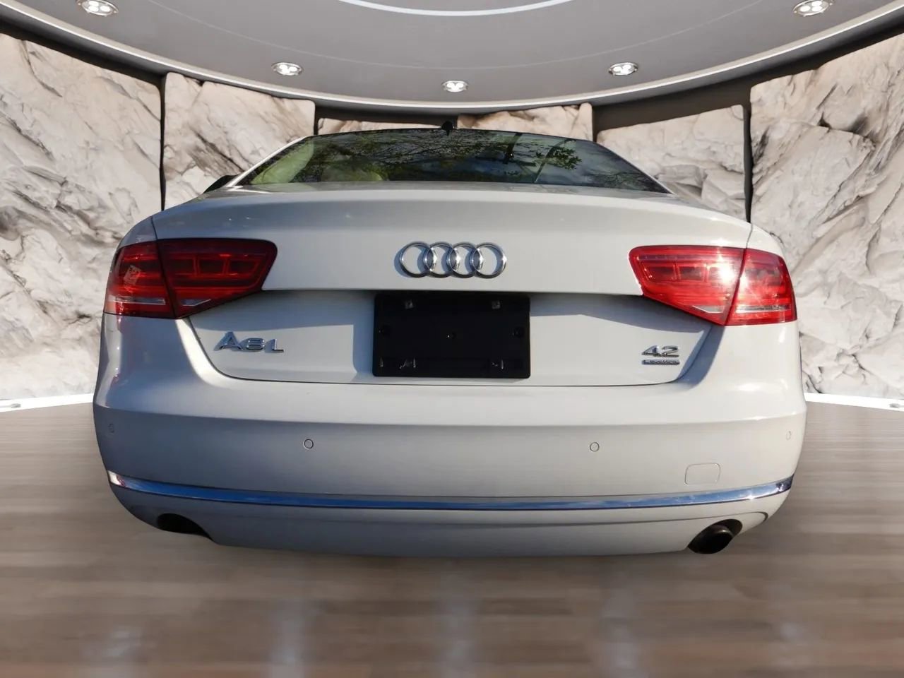 Used 2012 Audi A8 L 4.2 image 7