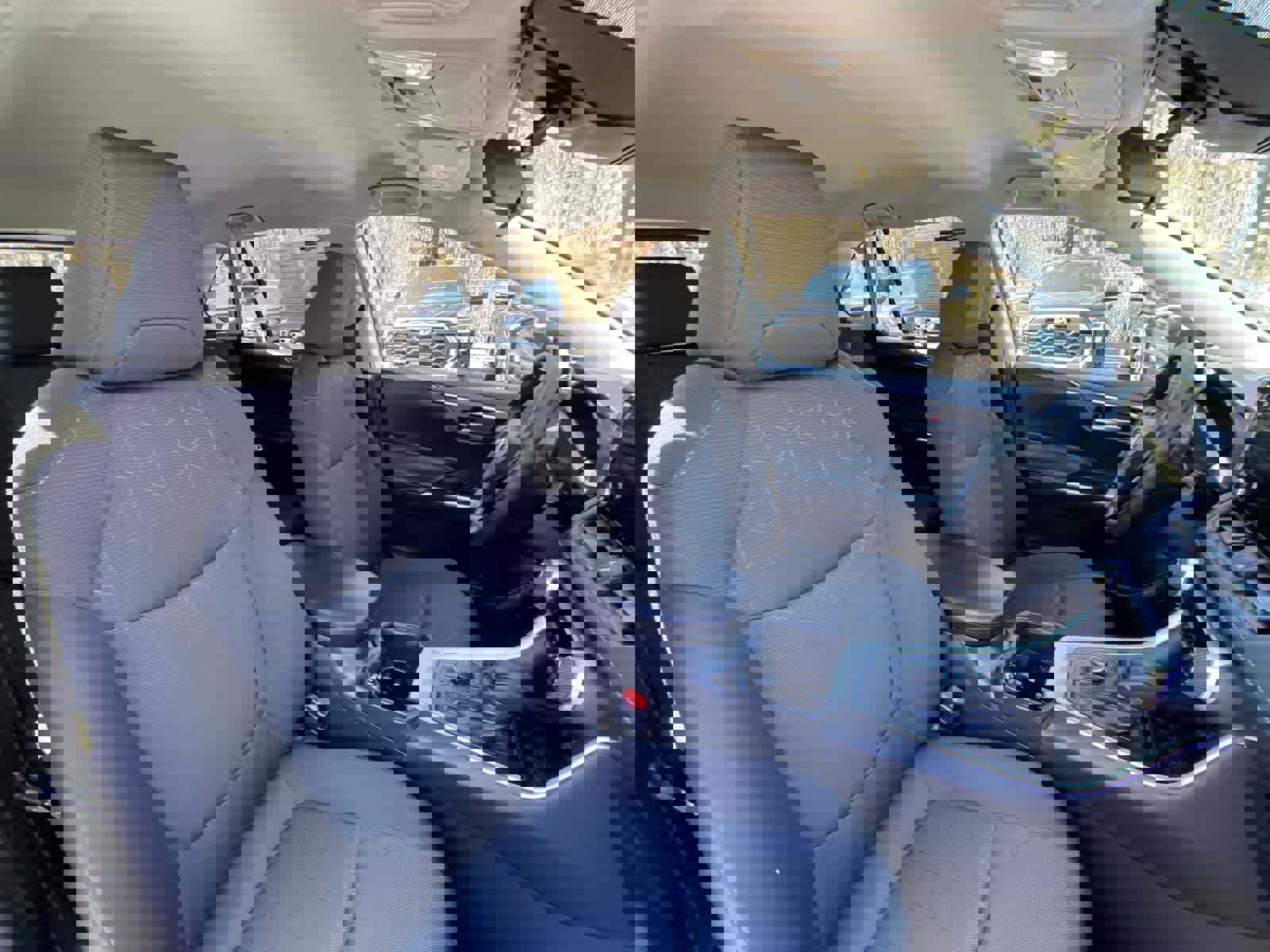 Used 2025 Toyota RAV4 XLE image 24